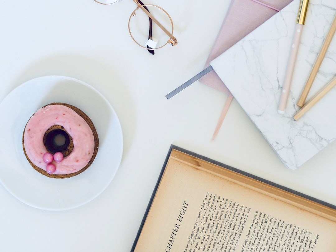 blogger writing book review